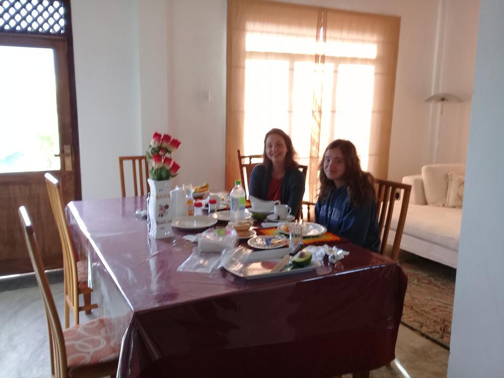 Emerald Mirror Guest Ella Bagian luar foto